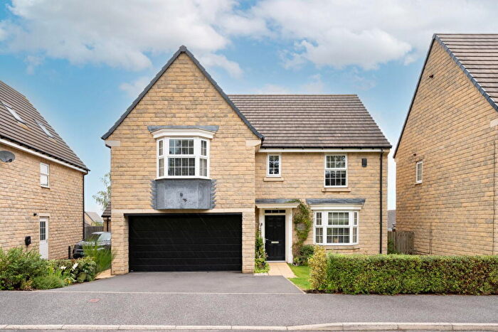 4 Bedroom Detached House For Sale In Church Lane, Hoylandswaine, Sheffield, S36