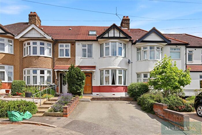 4 Bedroom Terraced House For Sale In Meadway, Woodford Green, IG8