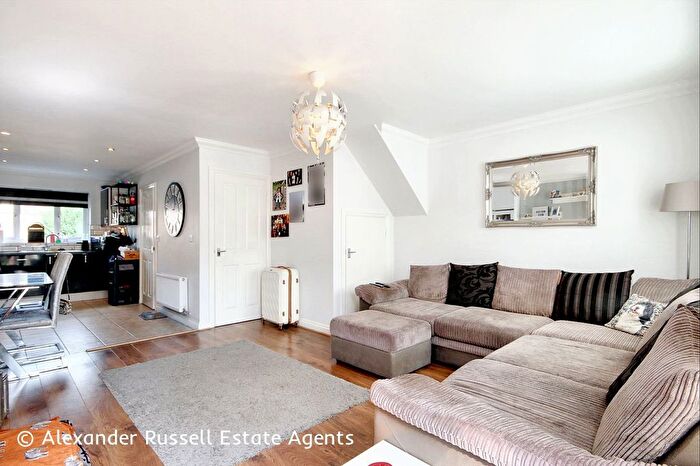 3 Bedroom Terraced House For Sale In Station Mews, Ramsgate, CT12