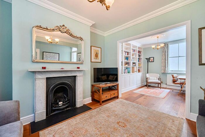 3 Bedroom Property For Sale In Fynes Street, Westminster, London, SW1P