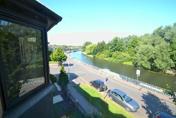 1 Bedroom Flat To Rent In The Mallards, River Lane, Cambridge, CB5