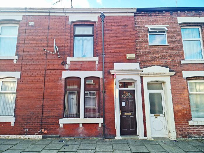 2 Bedroom House To Rent In Suffolk Street, BB2