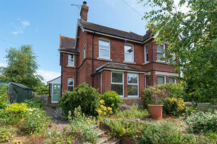 3 Bedroom Semi-Detached House For Sale In Old Dover Road, Canterbury, CT1