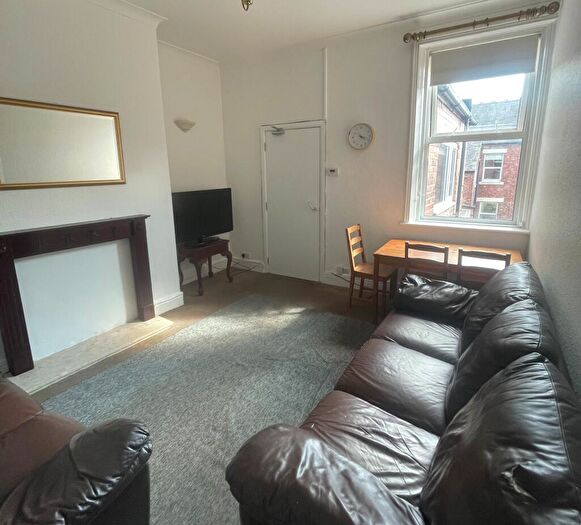 4 Bedroom Maisonette To Rent In Grosvenor Road, Jesmond, NE2