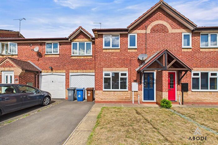 2 Bedroom Town House For Sale In Fontwell Road, Branston, DE14