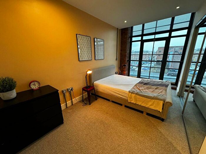1 Bedroom Flat To Rent In New York Road, Leeds, West Yorkshire, LS2