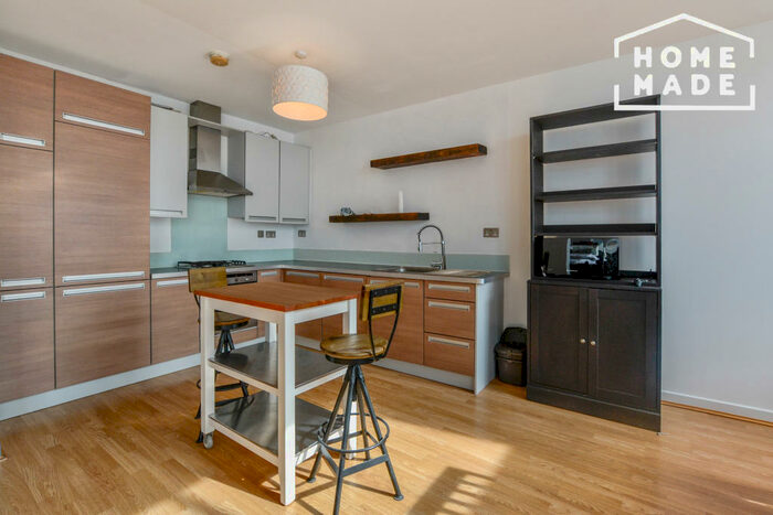 2 Bedroom Flat To Rent In Crown Place, SE16