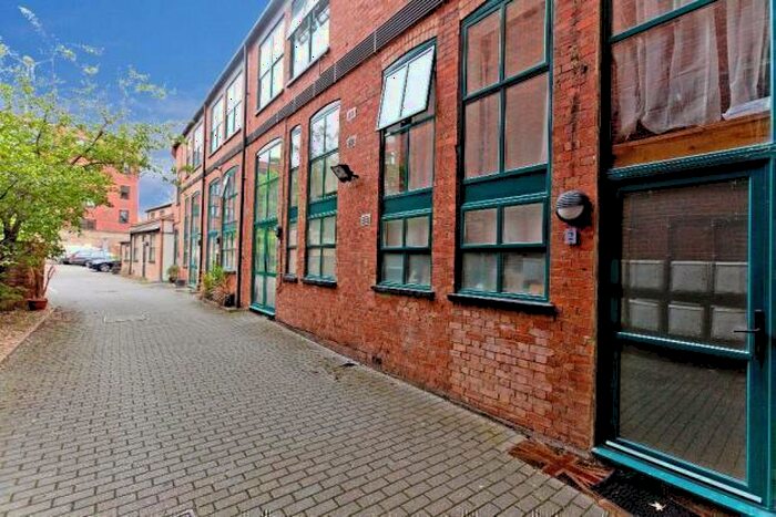 2 Bedroom Duplex To Rent In Laycock Street, London, N1