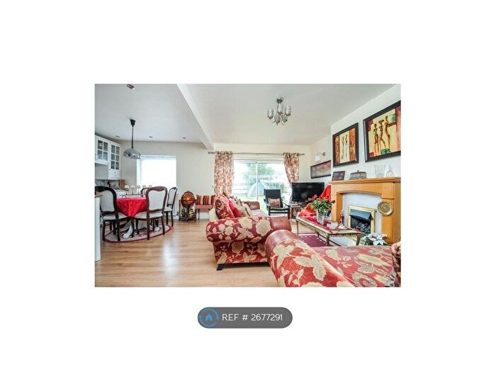 4 Bedroom Bungalow To Rent In Draycott Road, Southmoor, Abingdon, OX13