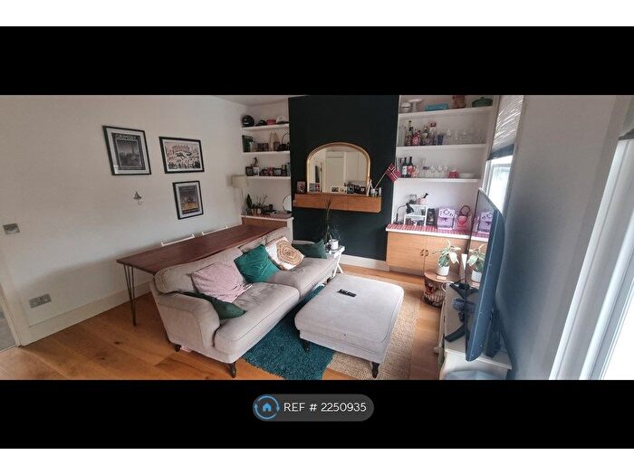 2 Bedroom Maisonette To Rent In Portnall Road, London, W9