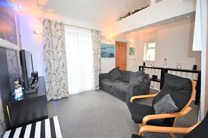 2 Bedroom Flat To Rent In Doncaster Road, Eastleigh, SO50