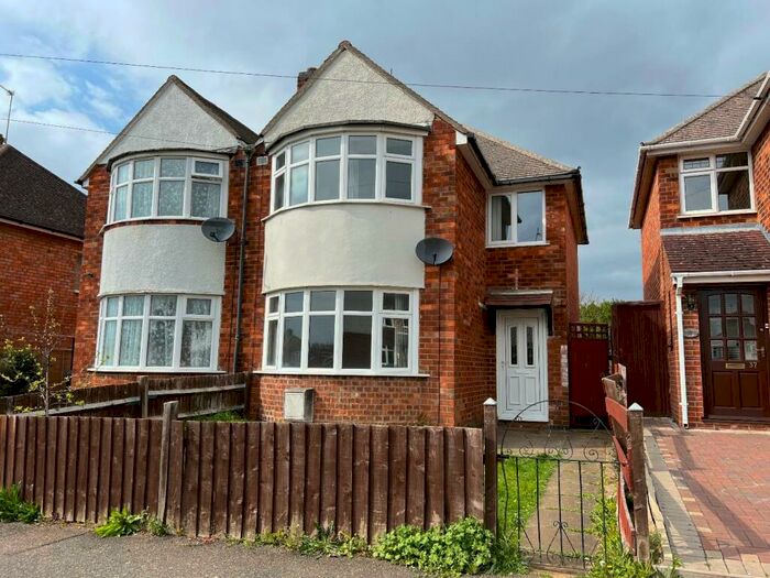 2 Bedroom Semi-Detached House To Rent In Belvedere Road, Kettering, NN15