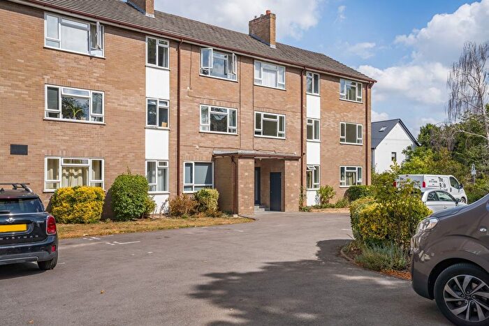 3 Bedroom Flat For Sale In Glencairn Court, Lansdown Road, Cheltenham, GL51