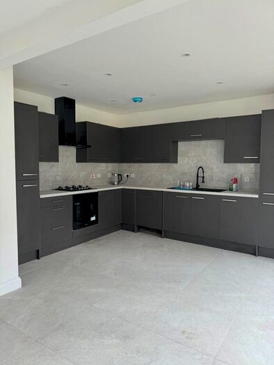 3 Bedroom Semi-Detached House To Rent In Wolverhampton Road South, Quinton, Birmingham, West Midlands, B32