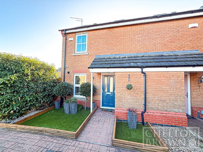3 Bedroom Semi Detached House For Sale In Montgomery Way, Wootton, Northampton, Northamptonshire, NN4