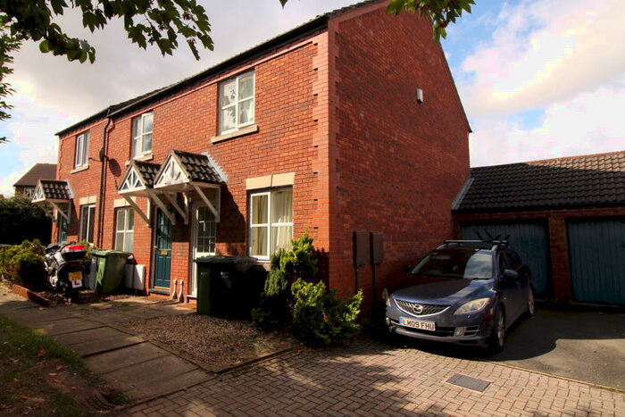 2 Bedroom End Of Terrace House To Rent In Farringdon Avenue, Hereford, HR2