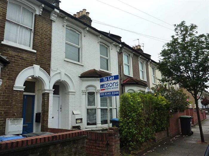 2 Bedroom Flat To Rent In Fairfield Road, London, N18
