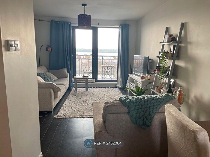 2 Bedroom Flat To Rent In Waterloo Road, Liverpool, L3