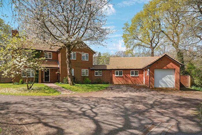 4 Bedroom Detached House For Sale In Studham, Bedfordshire, LU6