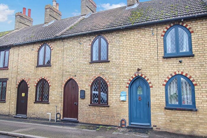 2 Bedroom Semi Detached House To Rent In Denny Crescent, Langford, Biggleswade, SG18
