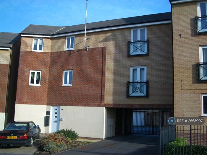 2 Bedroom Flat To Rent In Osier Avenue, Hampton Centre, Peterborough, PE7