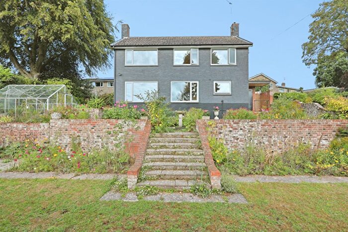 4 Bedroom Detached House For Sale In Cotman Road, Norwich, NR1