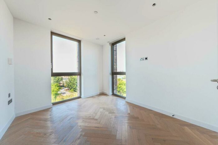 3 Bedroom Flat To Rent In Neasden, Neasden, London, NW10