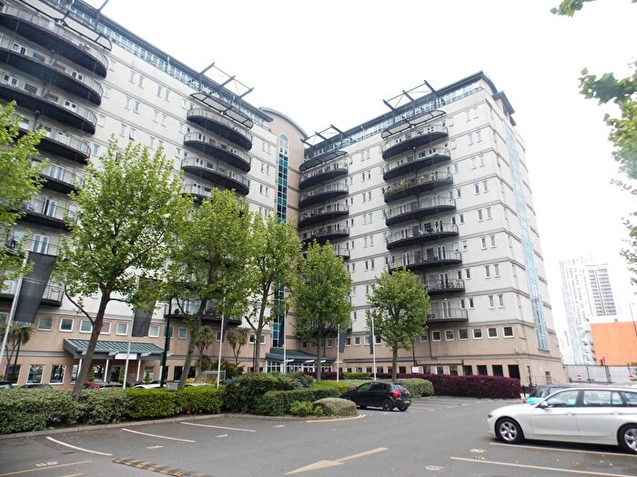 2 Bedroom Flat To Rent In Central House, - High Street, London, E15