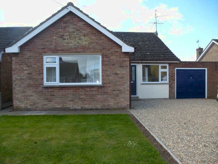 2 Bedroom Detached Bungalow To Rent In Woodlands Avenue, March, PE15