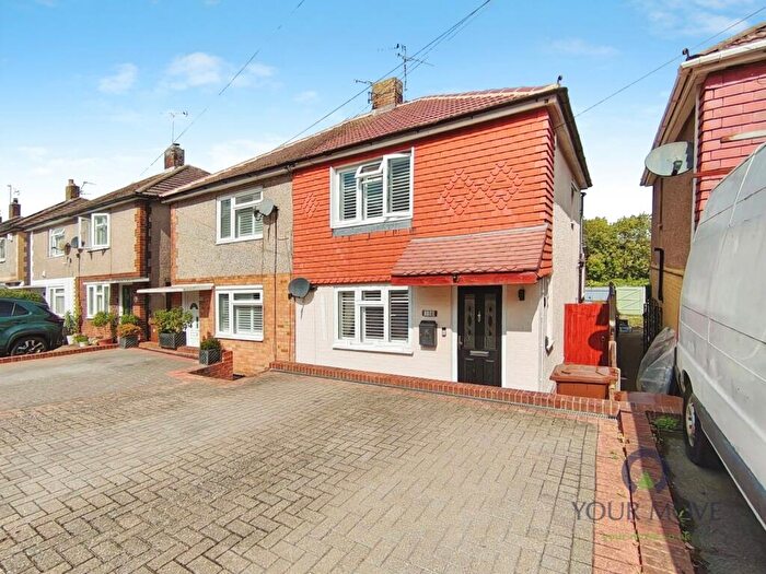 2 Bedroom Semi-Detached House For Sale In Crestway, Chatham, Kent, ME5