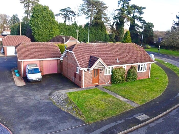 3 Bedroom Bungalow For Sale In Steatite Way, Stourport-on-Severn, Worcestershire, DY13