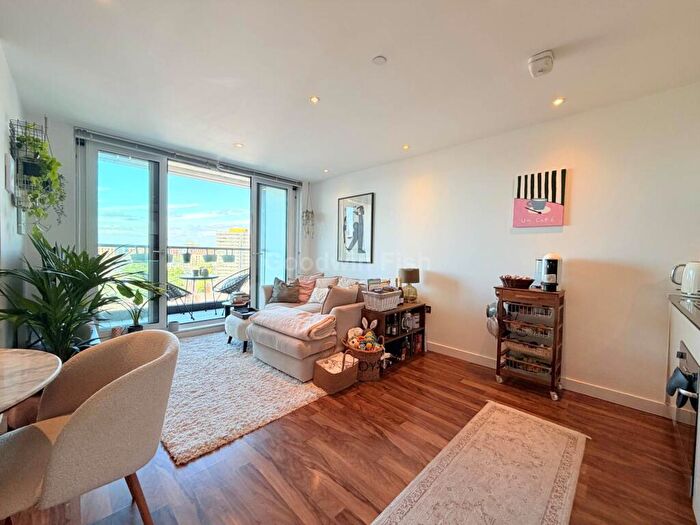 2 Bedroom Apartment For Sale In Milliners Wharf, Munday Street, New Islington, M4