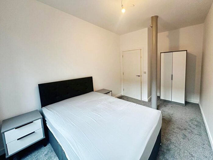 2 Bedroom Flat To Rent In Cotton Gardens, Bolton, Greater Manchester, BL1