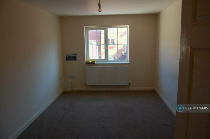 2 Bedroom Flat To Rent In Drummond Road, Skegness, PE25