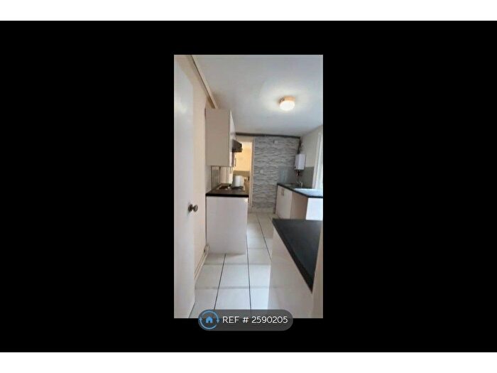 1 Bedroom Flat To Rent In Chatham, Chatham, ME4