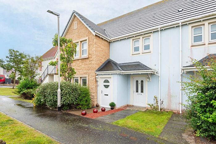 2 Bedroom Flat For Sale In Acorn Court, Cellardyke, Fife, KY10