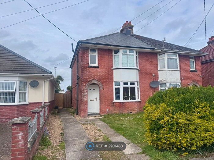 3 Bedroom Semi-Detached House To Rent In Stannington Crescent, Totton, Southampton, SO40
