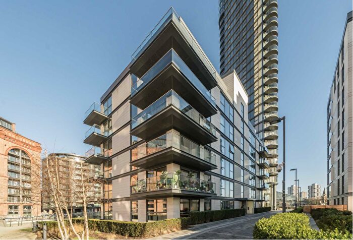 2 Bedroom Flat For Sale In Waterfront Drive, London, SW10