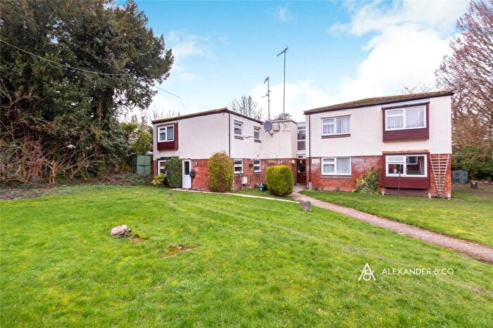 1 Bedroom Flat To Rent In Brookside, Halton, Aylesbury, HP22