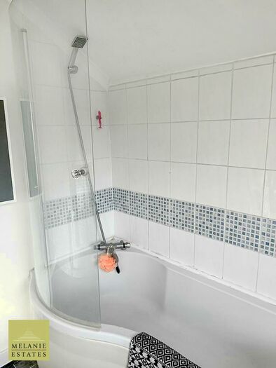 2 Bedroom Terraced House To Rent In Avenue Road, Gorleston, NR31