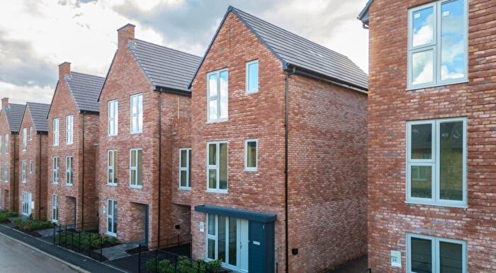 3 Bedroom Mews For Sale In Lochan Drive, Horwich, Bolton, Greater Manchester, BL6