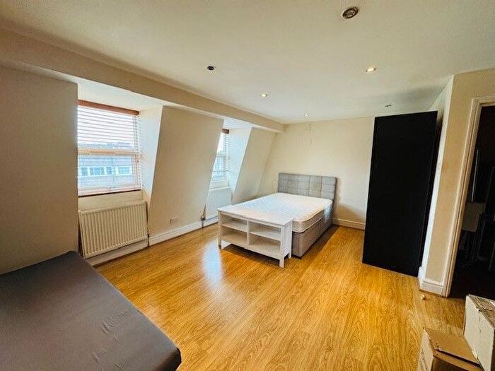 Studio To Rent In Roman Road, Bethnal Green, E2