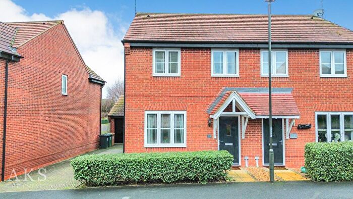 3 Bedroom Semi-Detached House For Sale In Heathfield Avenue, Etwall, DE65