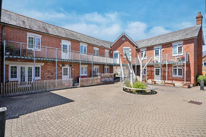1 Bedroom Flat For Sale In Alfredston Place, Wantage, OX12