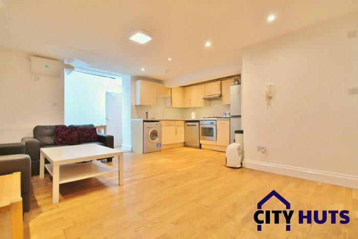 2 Bedroom Flat To Rent In Murray Street, Camden, NW1