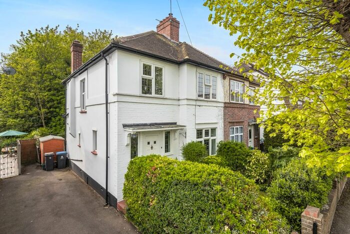 3 Bedroom Detached House To Rent In Browns Road, Surbiton, Surrey, KT5