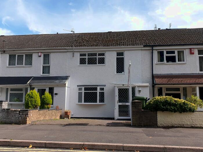 3 Bedroom Terraced House To Rent In Graiseley Lane, Wolverhampton, West Midlands, WV11