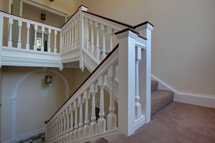 4 Bedroom Apartment To Rent In Flowergate, Rowley Lane, Barnet, Hertfordshire, EN5