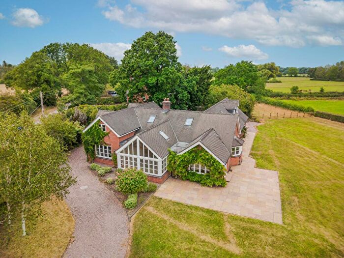 4 Bedroom Detached House For Sale In Hall Lane, Haughton, CW6