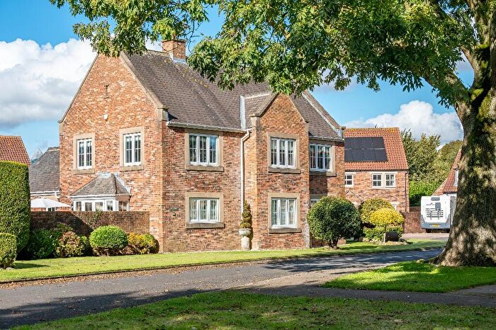 4 Bedroom Detached House For Sale In Wells Green, DL10